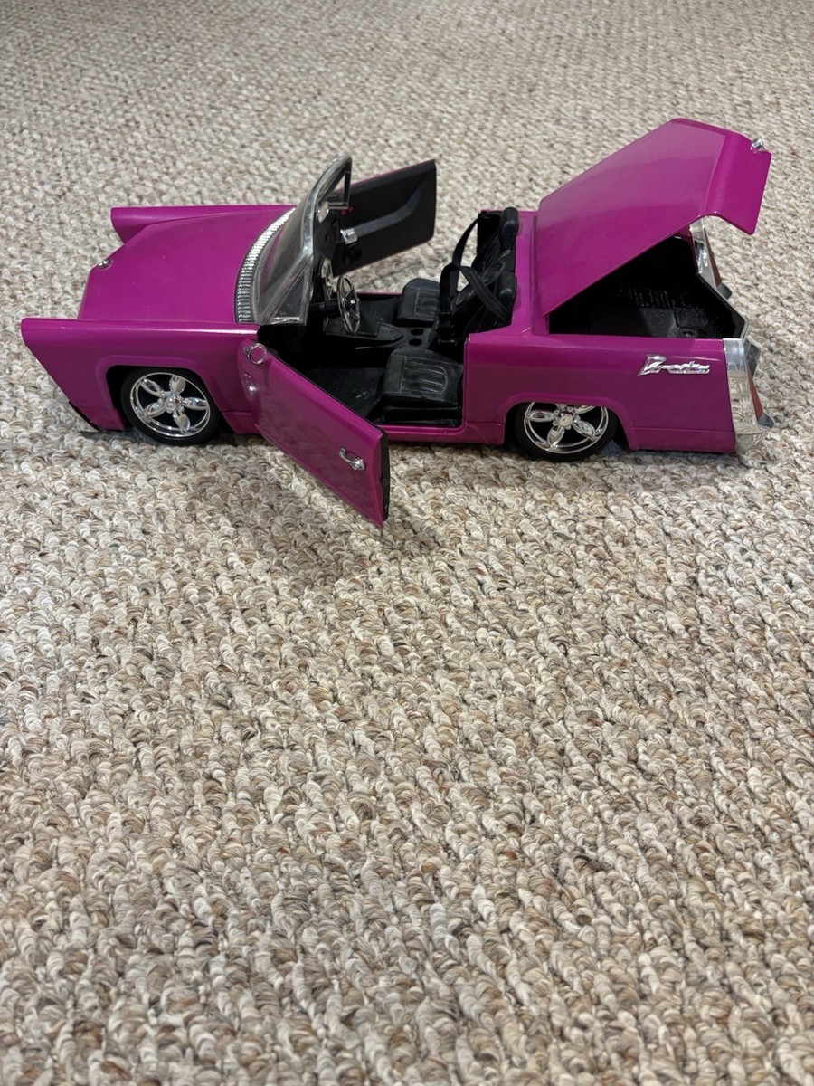 Bratz Pink Cadillac FM Cruiser Doll with Car Radio, Horn, and