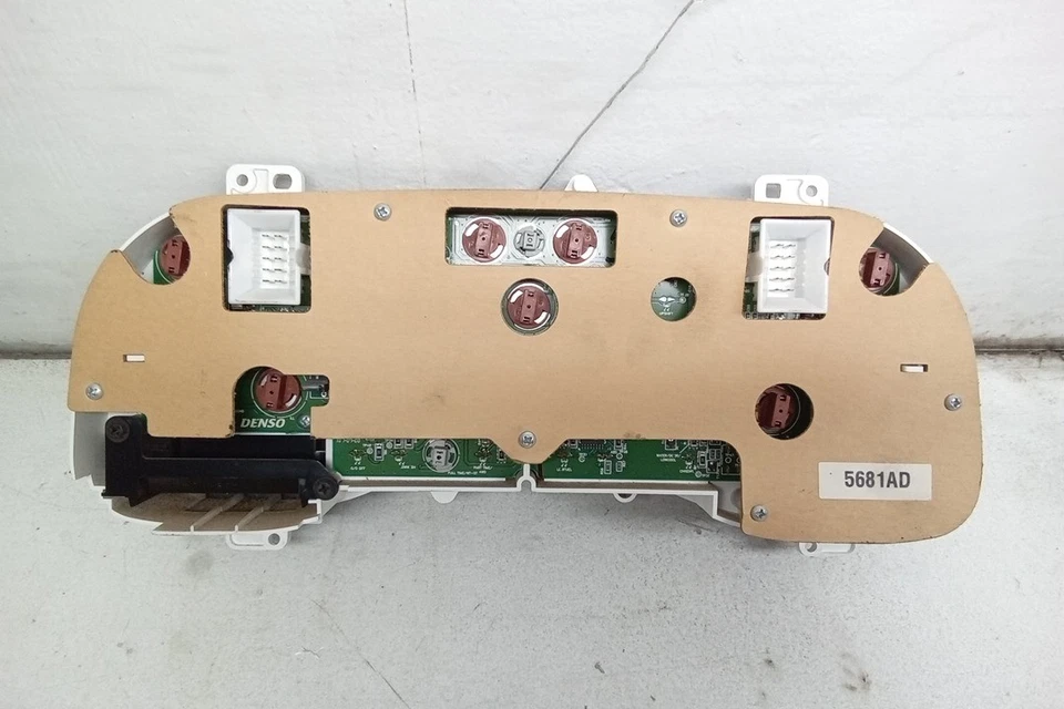 01 2001 Dodge Ram 2500 Speedometer Speedo TMU OEM - Image 3 of 4