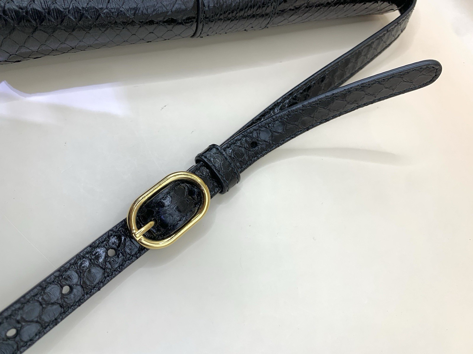 Gucci Arli Black Small Shoulder Bag Python 550129… - image 24