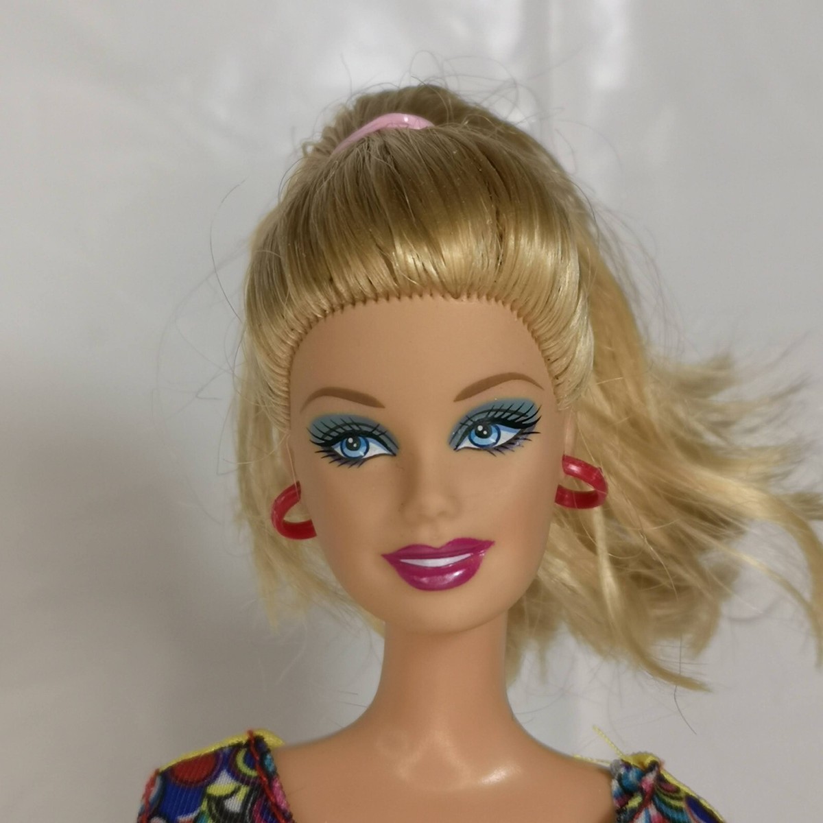 トップス Barbie Barbie So '90s Cropped Long Sleeve T-Shirt - 0702468680179