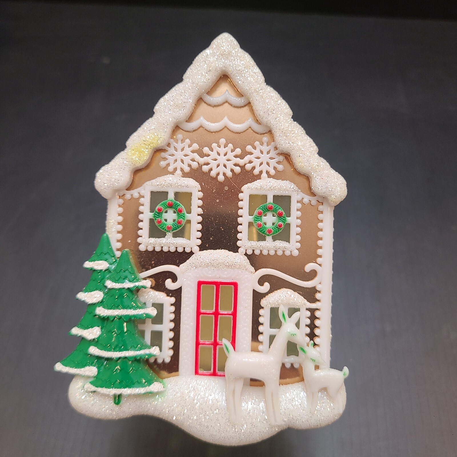Bath & Body Works Gingerbread House Light-Up Wallflower Plug EUC-image