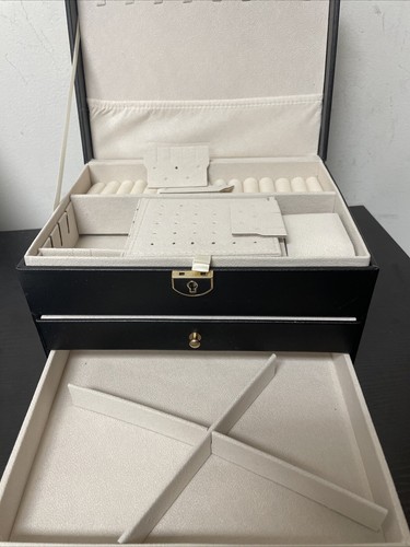 SCATOLA PORTAGIOIE DONNA ECOPELLE NERA BLOCCABILE ORGANIZER CON CHIAVE MAI USATA - Foto 4 di 4