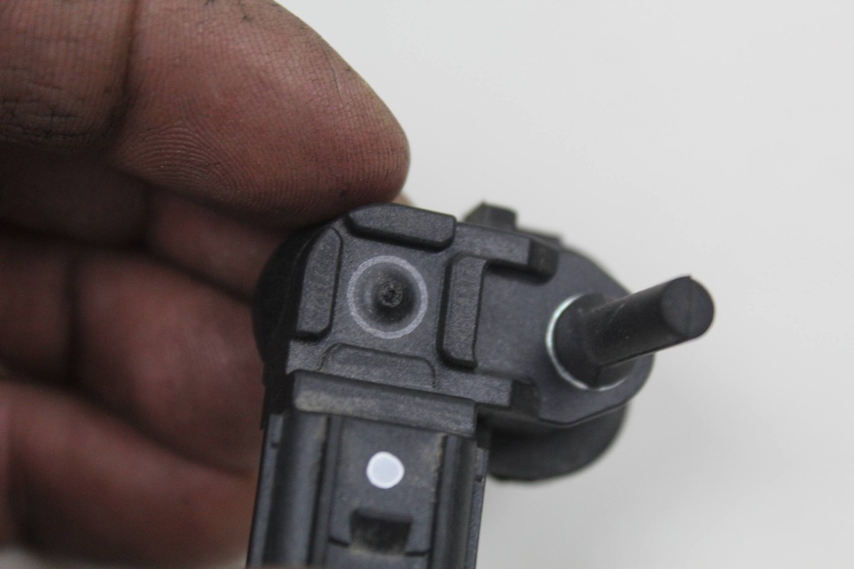 ん～ん～ Kawasaki ZX10R Ninja 21-22 Engine Motor Air Map Sensor