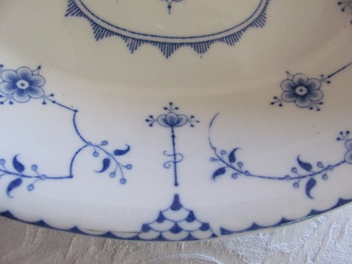 Allerton's China England-Stockholm-Blue Flowers-10" Oval Serving Bowl - 第 5/12 張圖片