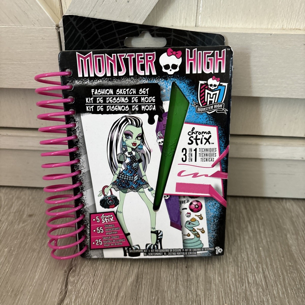 Monster High Fashion (2015) Mattel Mini Sketch Sticker Book w