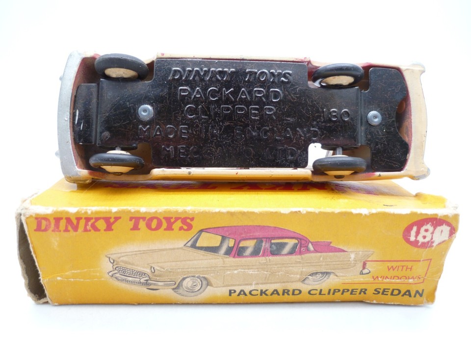 Dinky Toys 180 PACKARD CLIPPER état neuf boite d'origine Mint
