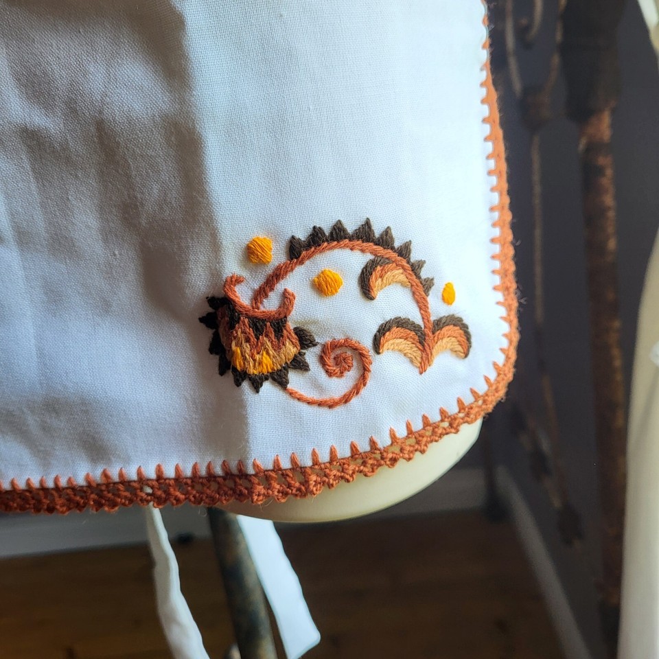 Vintage Hungarian Blouse Embroidered Peasant Top Ethnic Folk Shirt Sz L