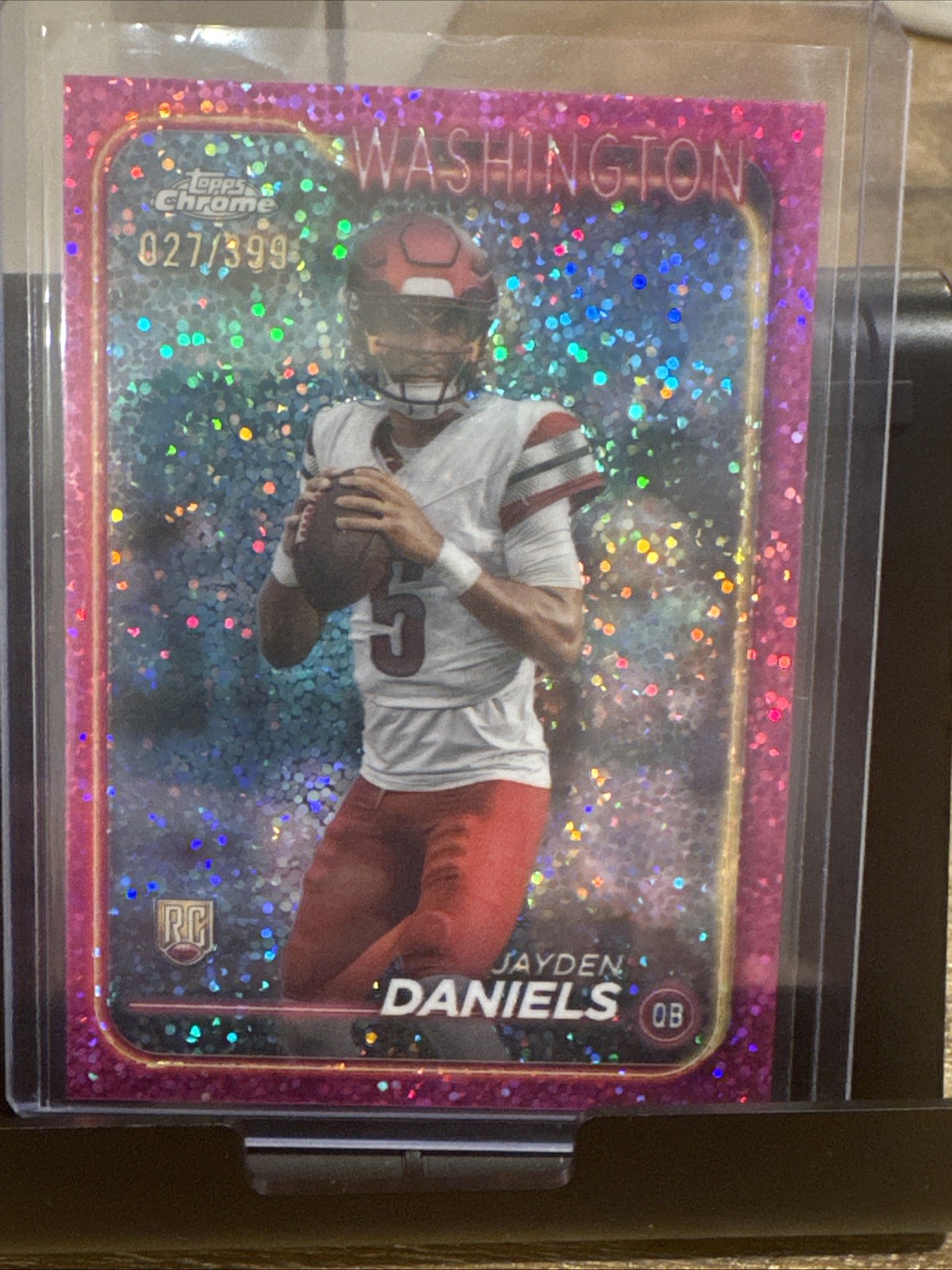 2024 Topps Chrome - Jayden Daniels #201 Magenta Speckle Refractor /399 RC
