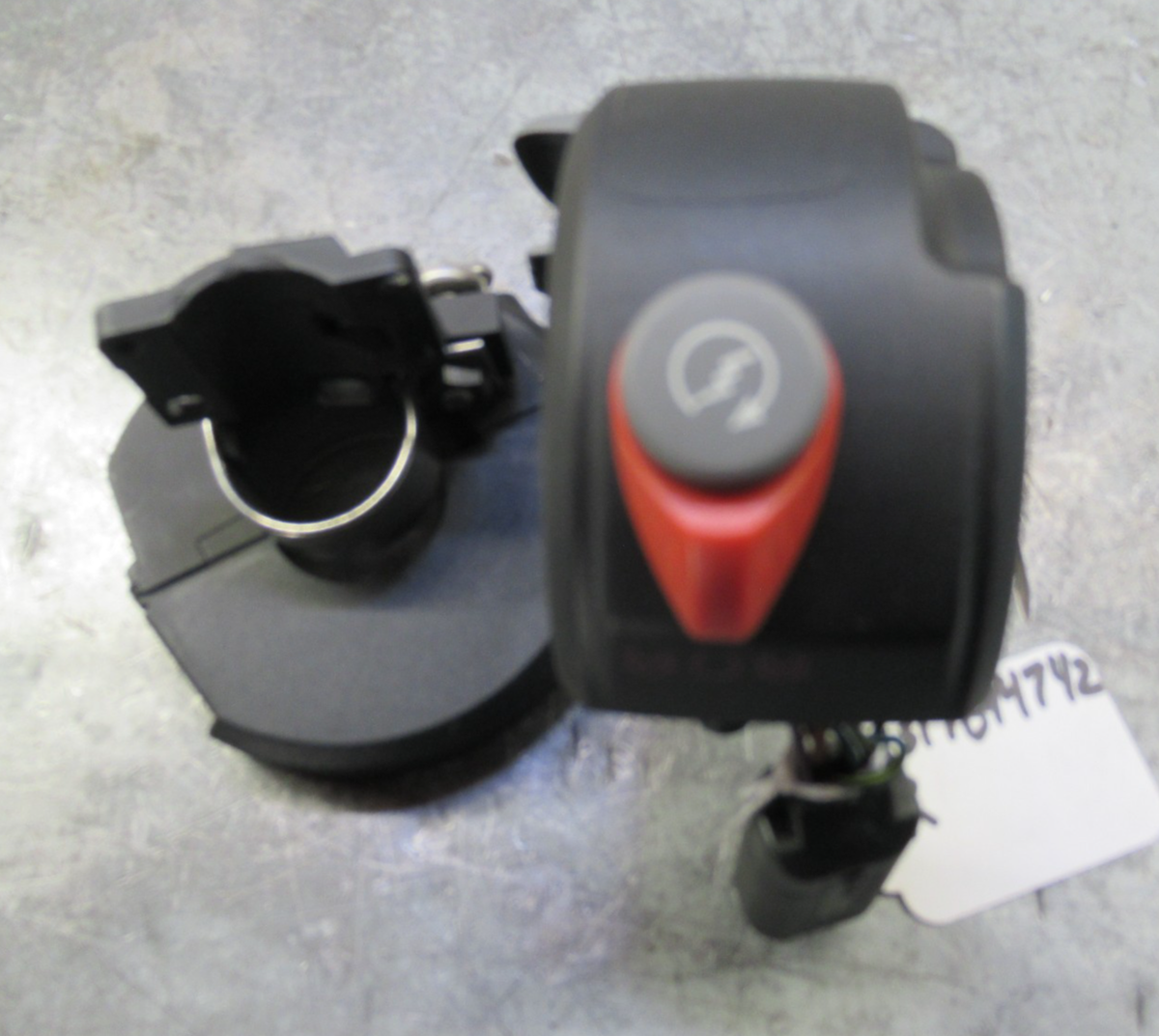 BMW RIGHT Handlebar IGNITION Switch 61317697742 f650gs f800gs hp2 