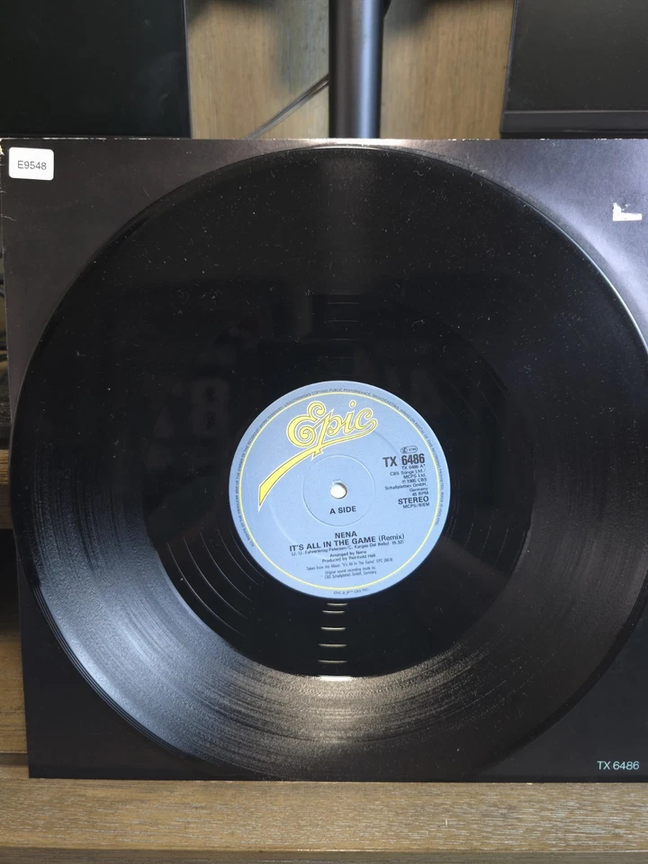 NENA - IT’S ALL IN THE GAME - EPIC ‎– TX 6486 - 1985 -  12" Remixes Foto 4 de 4