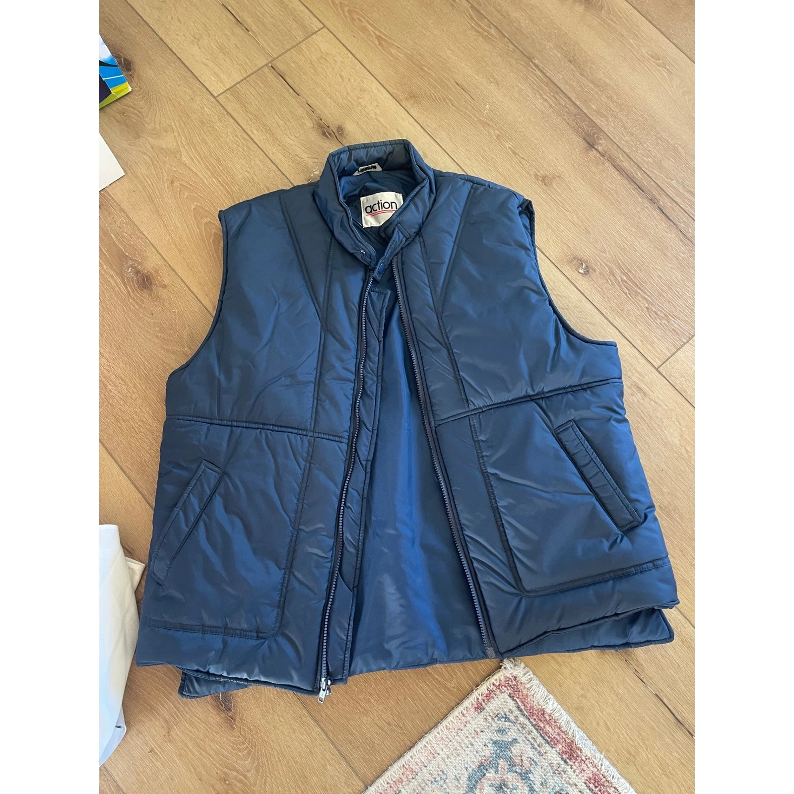 Vintage Action West Puffer Vest Mens XL Navy Blue Quilted Full Zip Mock Neck
Opens in a new window o