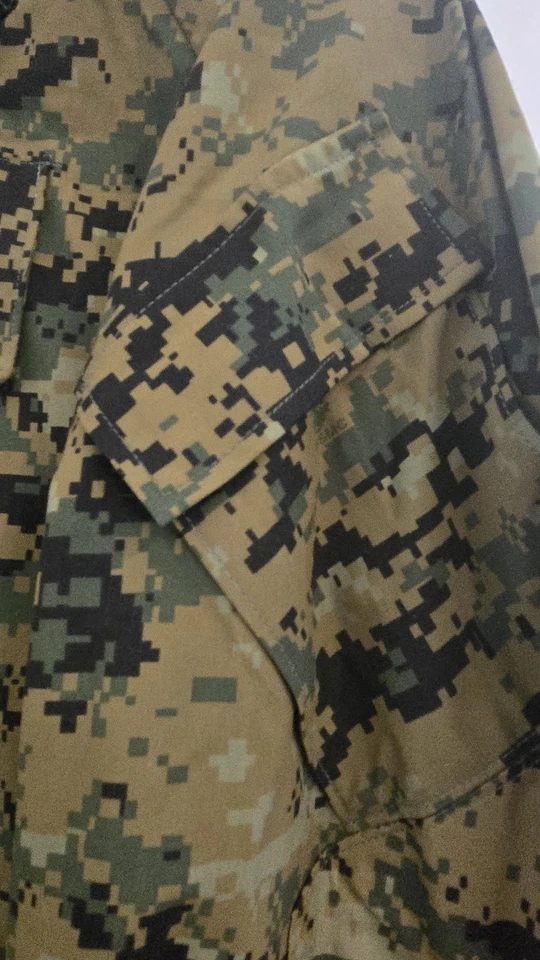 正品 USMC APECs Gore Tex 数字 Marpat 冷天气派克大衣 中号 普通 — 第 2/4 张图片