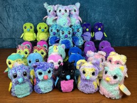 Lot of 31 Chattering Interactive Hatchimals -For a Wicked Office RTO Prank? READ