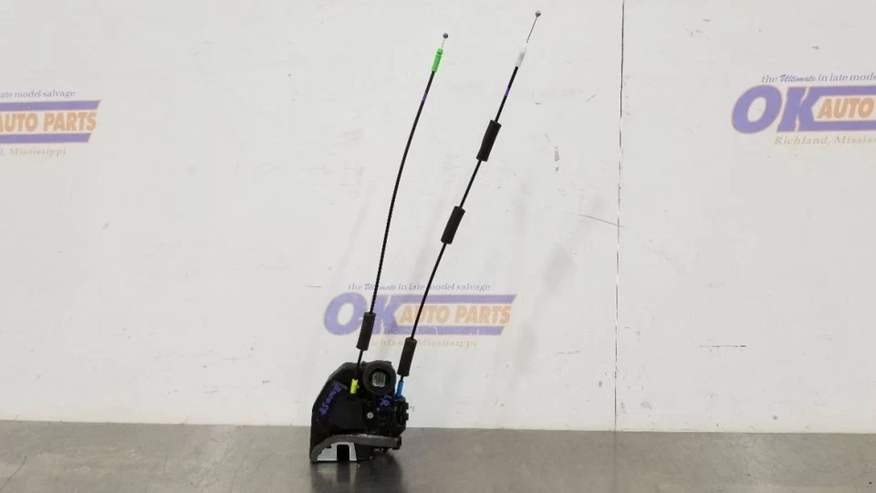 Lexus GX460 2019 OEM cerradura de pestillo de puerta trasera izquierda conductor Foto 2 de 4