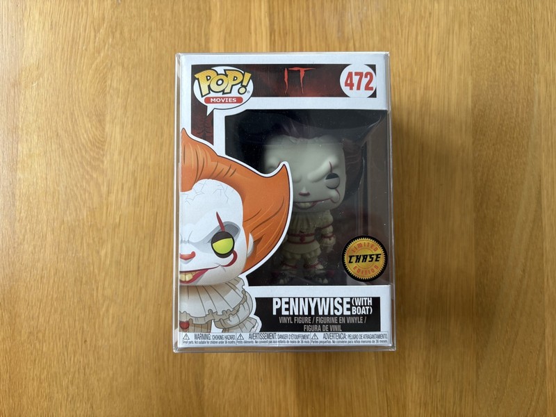 Funko POP! #472 RARE CHASE Pennywise with Boat - Stranger Things - Vinyl Figure