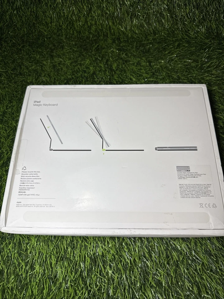 Apple Magic Keyboard for iPad Air 11-inch | A3339 | MDFV4LL/A | White - New/OB - Image 2 of 4