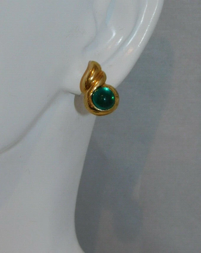 Zierliche Smaragd Grün Glas Strass Perlen Durchbohrt Ohrstecker 2d 107 - Bild 2 von 3