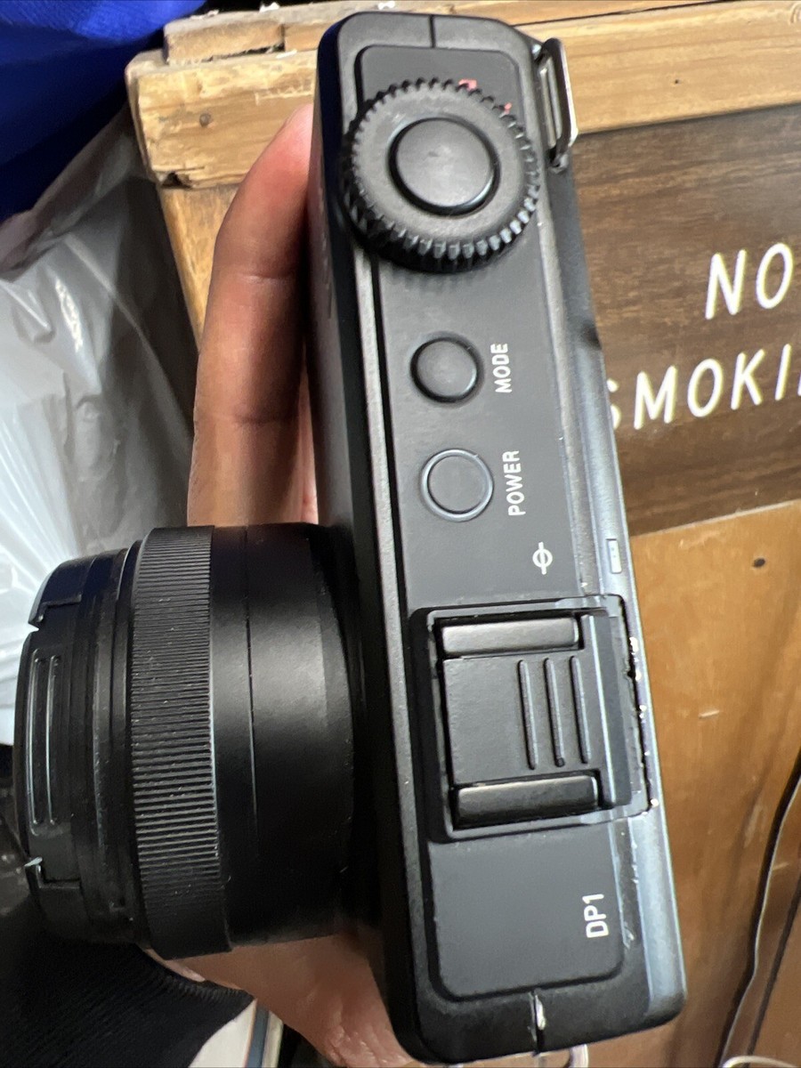 Sigma DP Series DP2 Merrill 46.0MP Digital Camera - Black Sigma DP Series DP2 Merrill 46.0MP Digital Camera - Black
