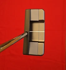 Mint Odyssey Tri-Hot 5K Triple Wide CS Stroke Lab Putter 33" RH Center Shaft RH