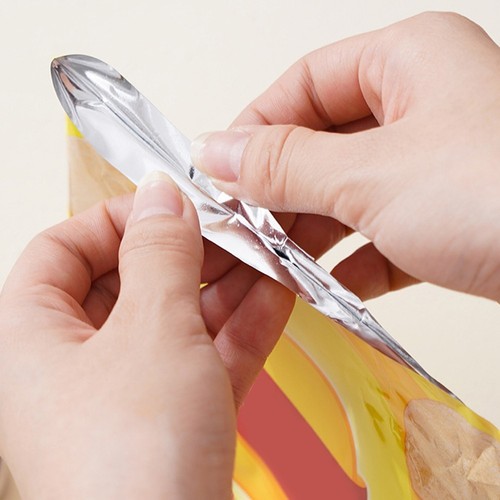 Simplify Food Storage Rechargeable Mini Bag Sealers with Cutting Feature - Photo 4/29