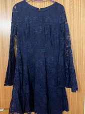 Jessica Wright Women's Lace Skate Dress Size 10 Navy Flared Sleeves