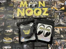 Mooneyes Area-1 x In4mation Hawaii Collaboration Horn Button: Shaka Eyes Logo