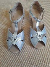 Mädchen Tanzschuhe Gr. 32  DIAMANT 031-030-0...