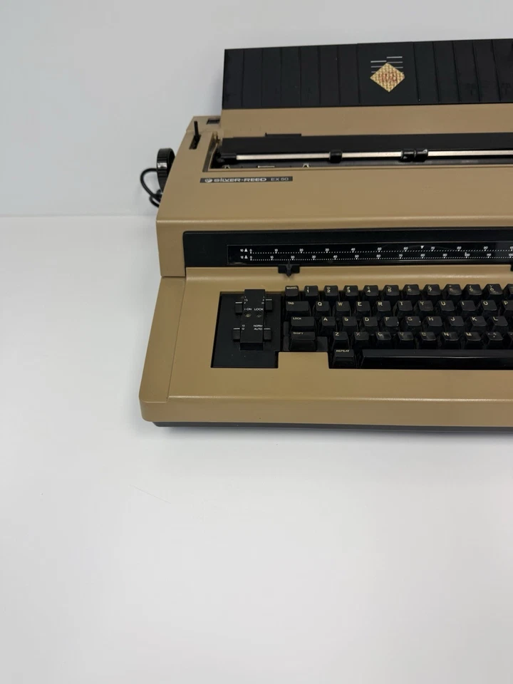 Редкая винтажная электронная пишущая машинка Silver Reed EX50 - Изображение 4 из 4