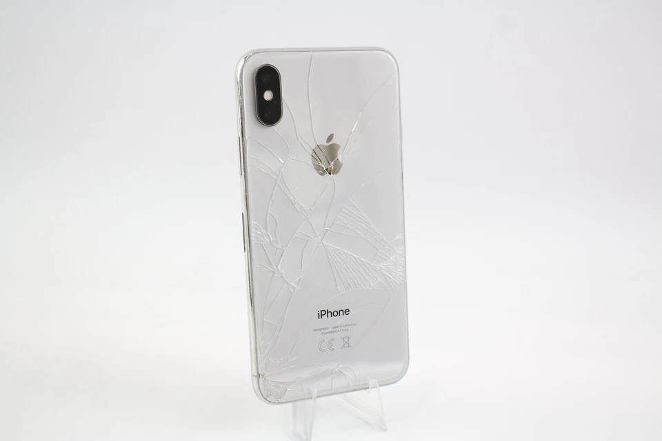 Apple iPhone X (Unlocked) A1901 64GB Silver Grade C Boxed - Image 3 of 4