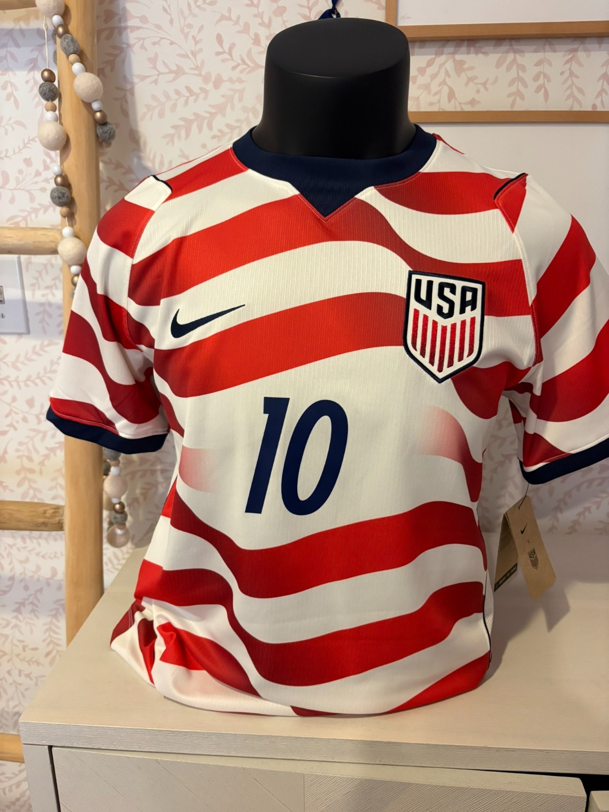 Nike USMNT Home Soccer Jersey - Pulisic #10 - Size Large
