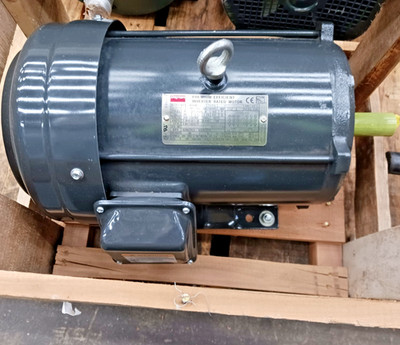New Dayton 2 HP Ac Electric Motor 4GYY8  184T 1165 Rpm Inverter 208-230/460 Vac