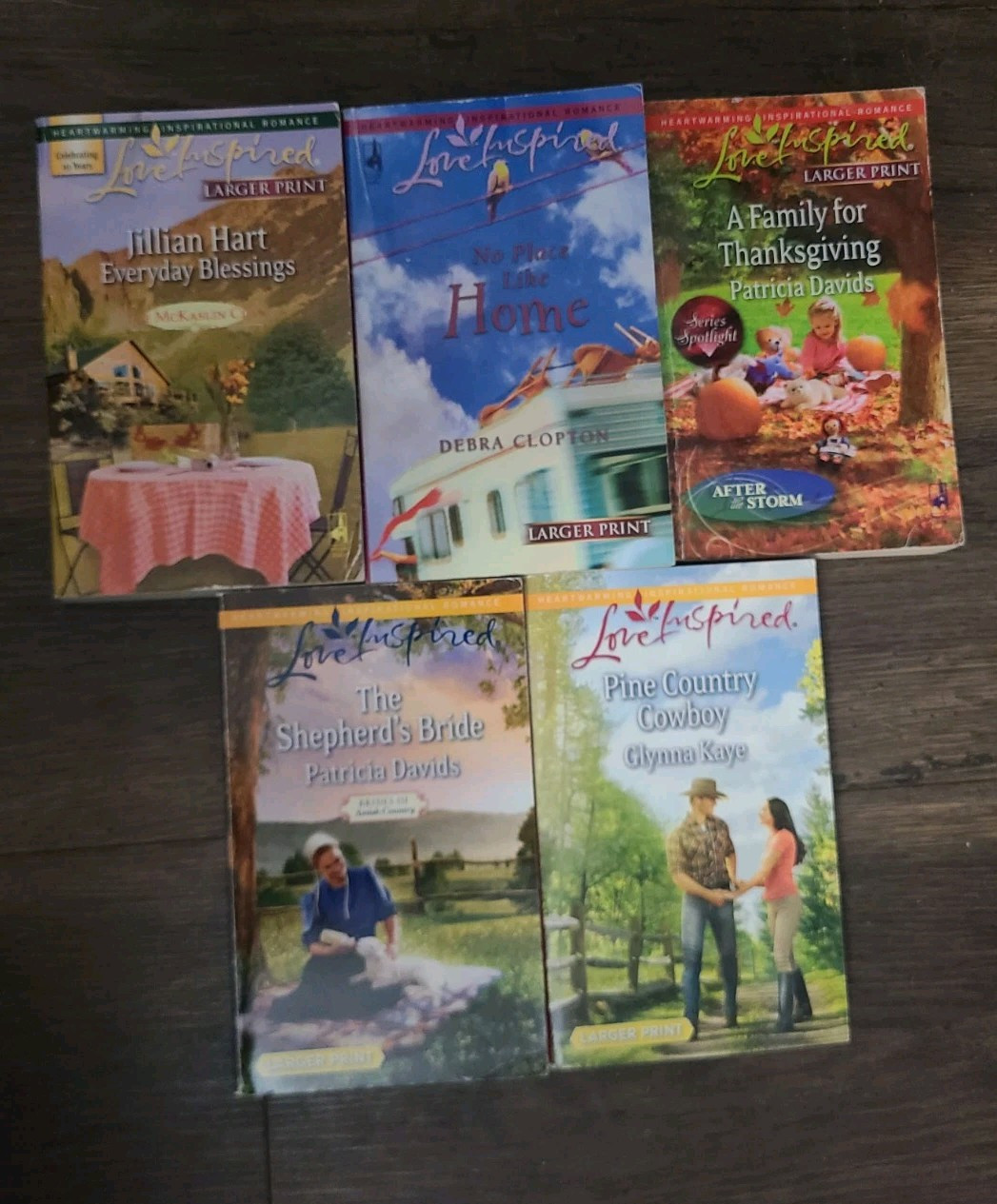 Love Inspired   LARGER PRINT 5 Book Lot