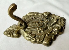 SOLID BRASS GOLD COLORED ORNATE WALL COAT HAT TOWEL HANGER with SINGLE HOOK