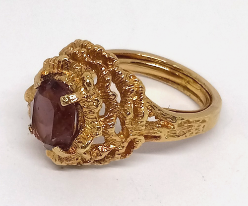 Vintage Avon Ring Gold Tone Amethyst Purple Glass Stone Size 6 - Picture 4 of 13