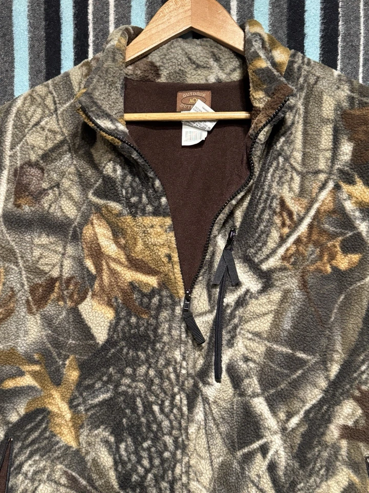 VTG Mens Fleece Camo Hunting vest medium - Image 2 of 4