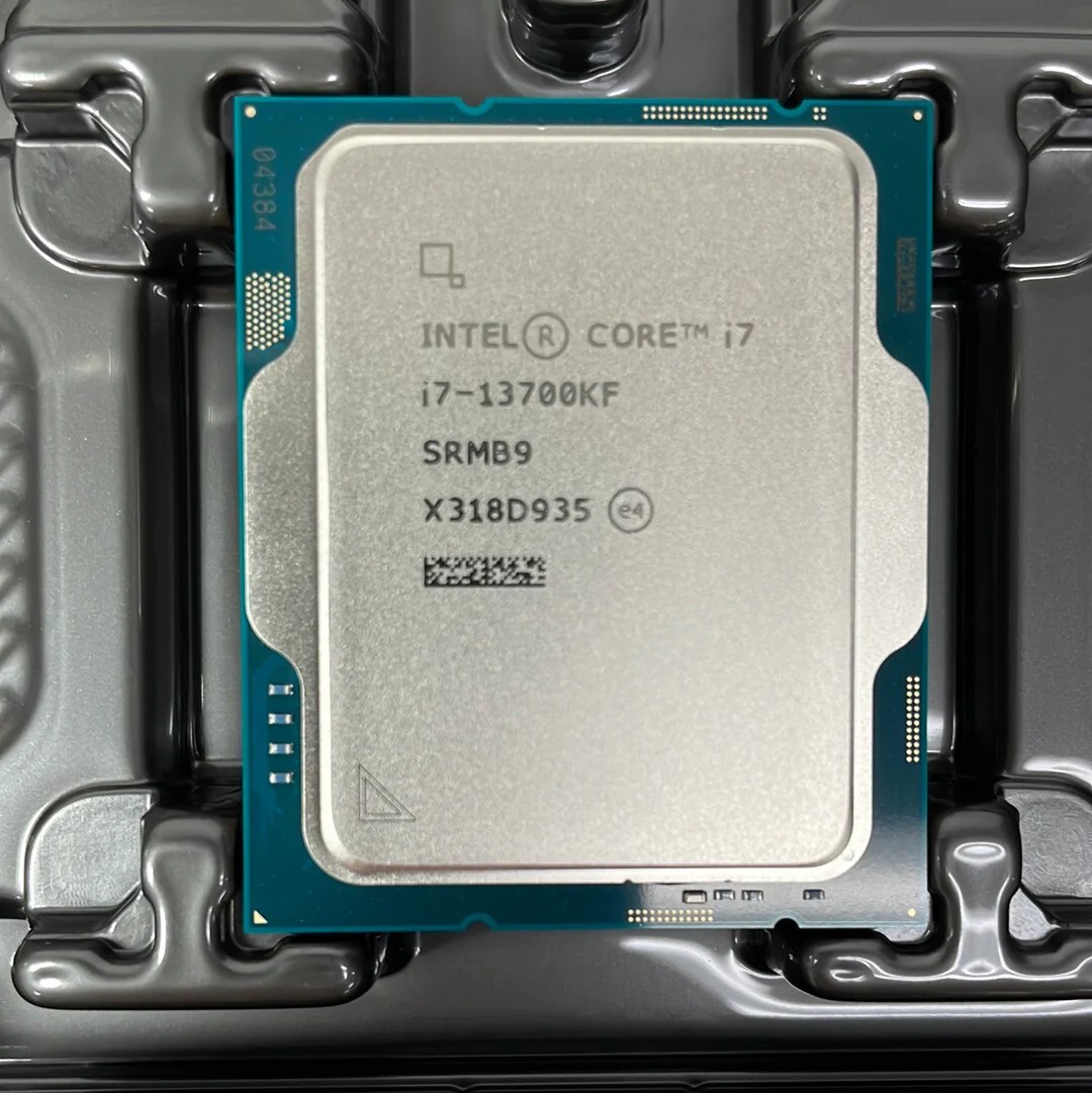 Intel Core i7-13700KF 13th Gen CPU - 16 Cores, 24 Threads, LGA