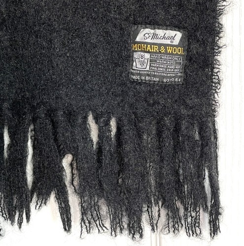 Vintage 1970s scarf mohair and wool St Michael M&S black 60" x 17" + fringe - Picture 5 of 5