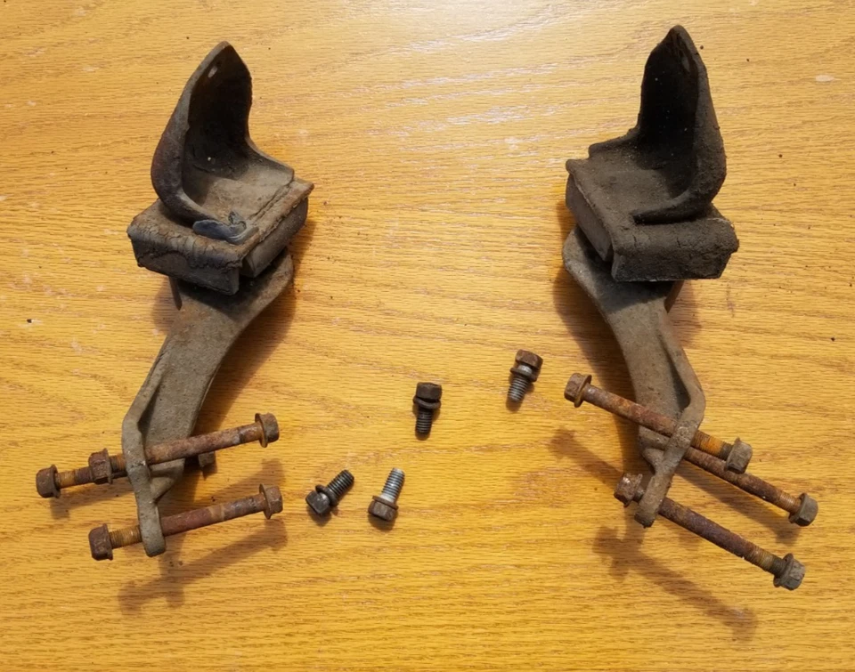 Soportes de motor Ford Ranchero Falcon 1963 1962-63 vintage 64 65 66 Mustang Foto 2 de 4