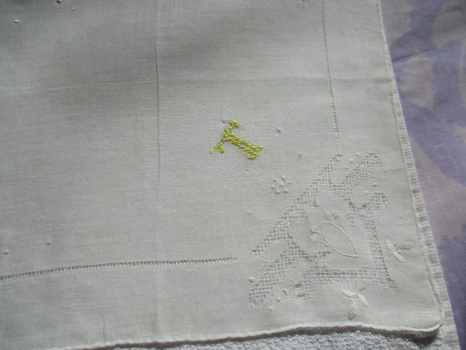 Винтажный белый носовой платок с ручной монограммой «T» желтый - Изображение 2 из 4