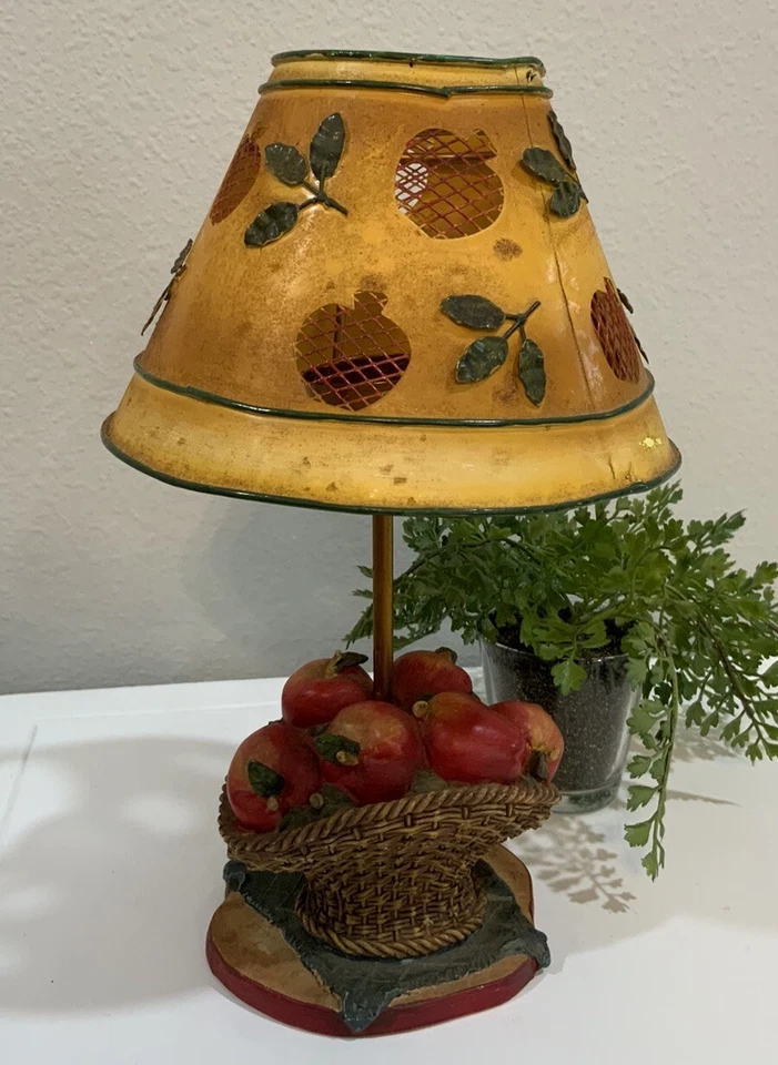 De Colección Cesta Manzanas Rojo Verde Amarillo Alambre Red Luz Té Candelabro Lámpara Pantalla Foto 4 de 4