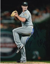 BRIAN ELLINGTON   MIAMI MARLINS   ACTION SIGNED 8x10