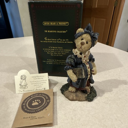 Boyds Bears Bearstone Ashleigh Bloomberg Easter Resin Figurine Box COA #2251