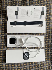 Apple Watch SE (Gen 2) 40mm Black Midnight GREAT CONDITION
