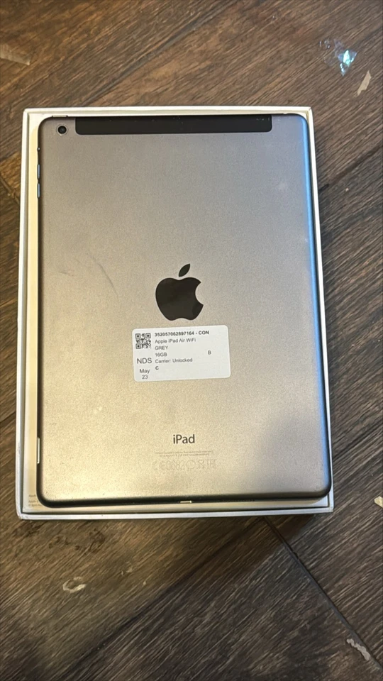 Apple iPad Air Cellular 1st Generation 16GB, Wifi + 4G Sim Card Version A1475 - Image 2 of 2