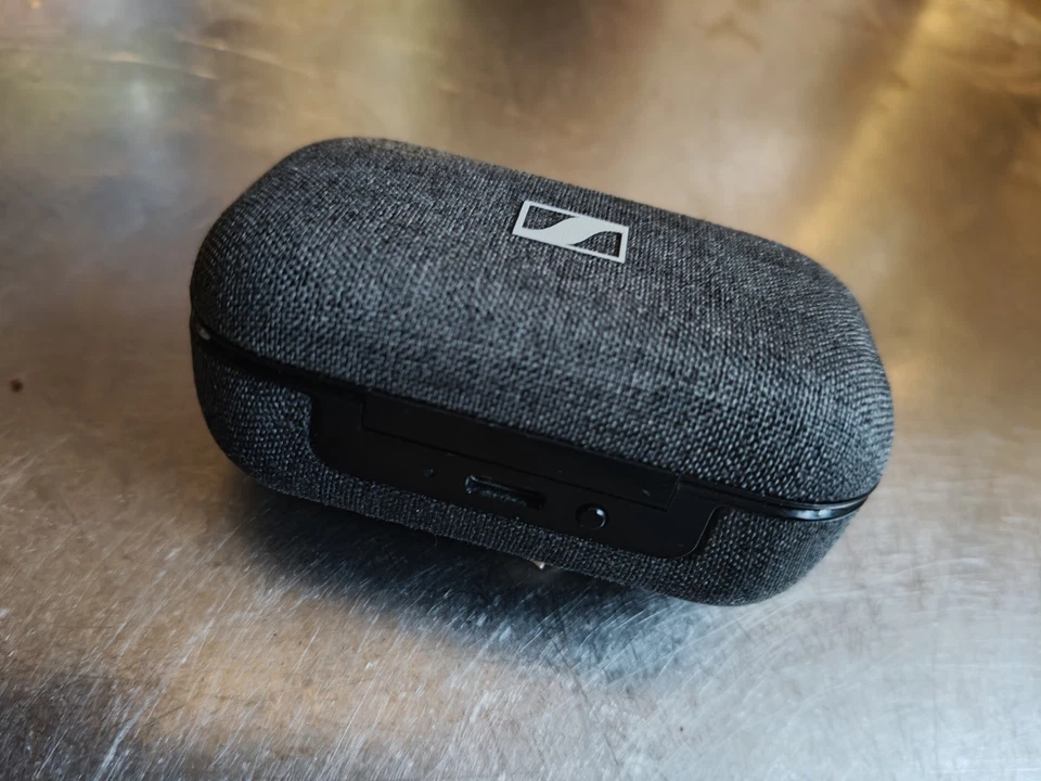 Sennheiser Momentum True Wireless 2, photo 3 of 5