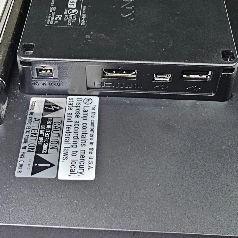 Sony DPF-V900 Black 9-Inch LCD Screen Built-In 512MB Memory Digital Photo Frame - Image 3 of 4