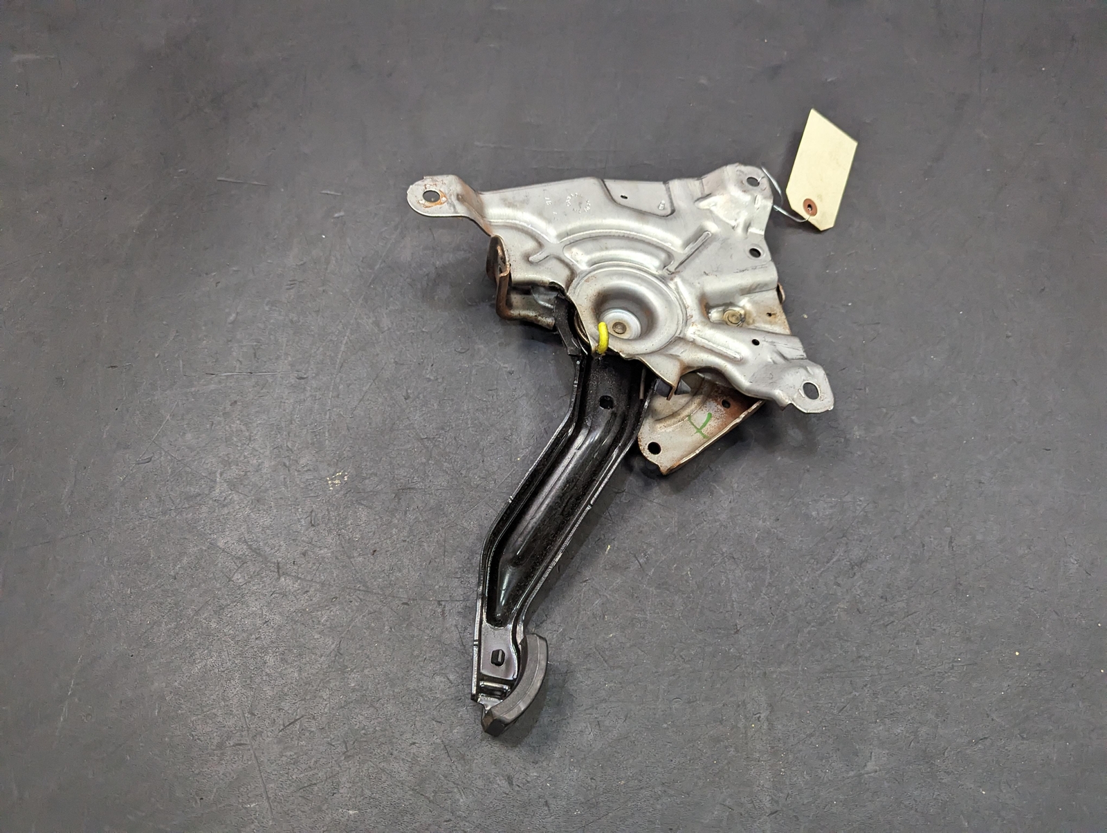 Emergency Parking Brake Pedal 2017 Cadillac Escalade ESV 84035397 2015 2020 eBay