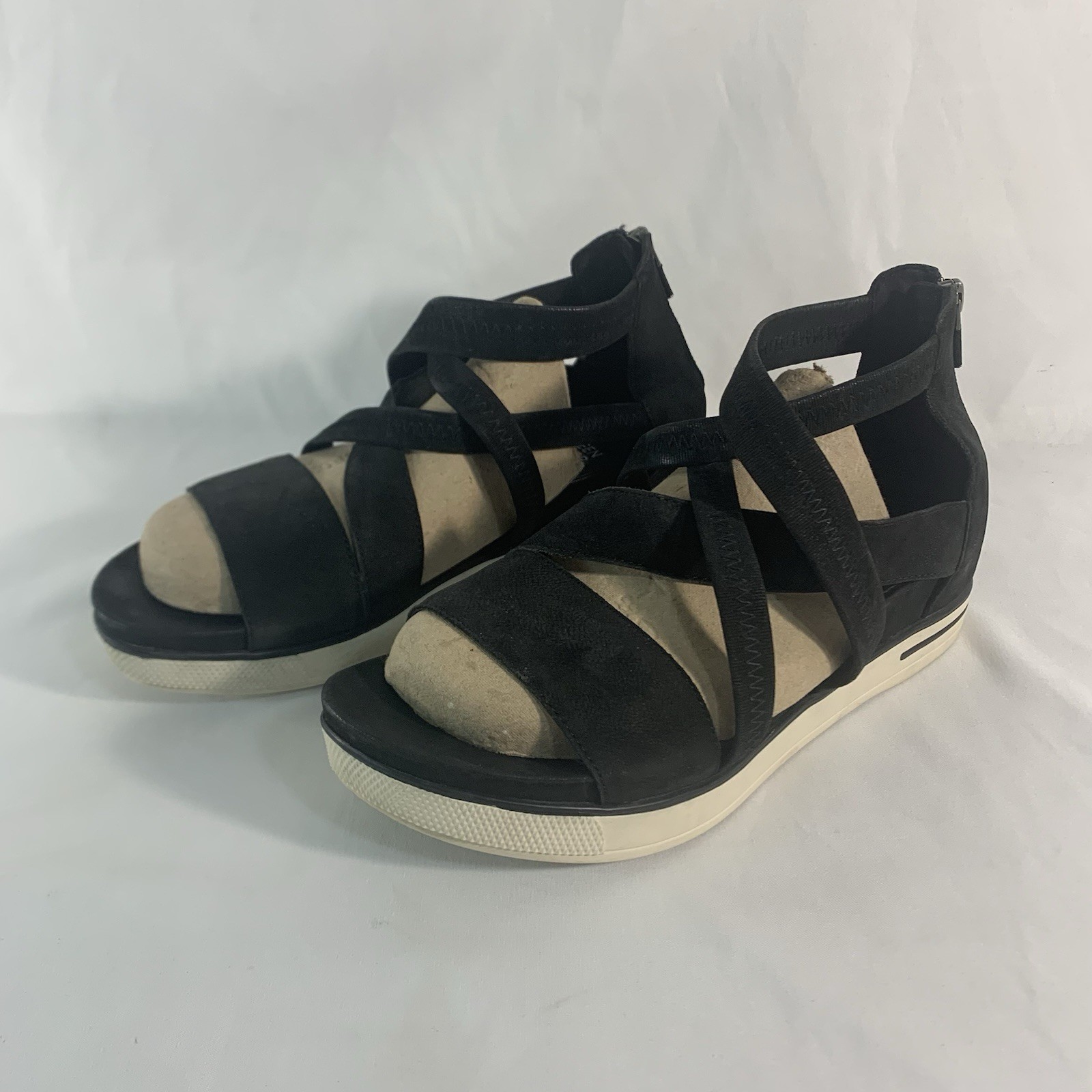 EILEEN FISHER Women’s Skill Tumbled Nubuck Sneaker Sandal Black Strappy Size 8