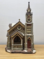2006 Christmas Streets Lighted Windows 11" Church With Animated Figures Inside