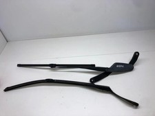 MERCEDES-BENZ C W204 Scheibenwischer vorne A2048200344 1.80 Petrol 33820582